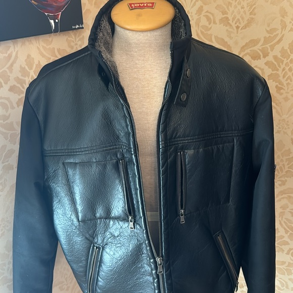 Very nice truth of touch jacket size XL - Picture 4 of 5